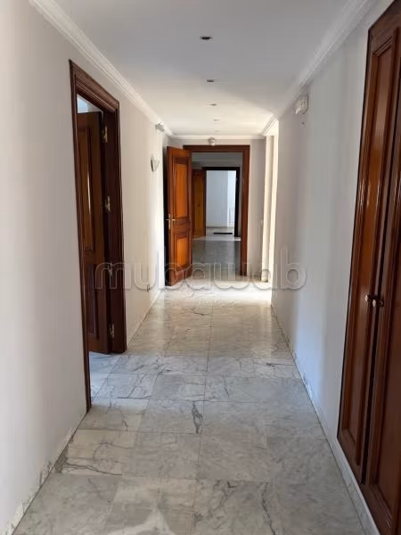 Immeuble Biat Mahrajene proche mutuelleville