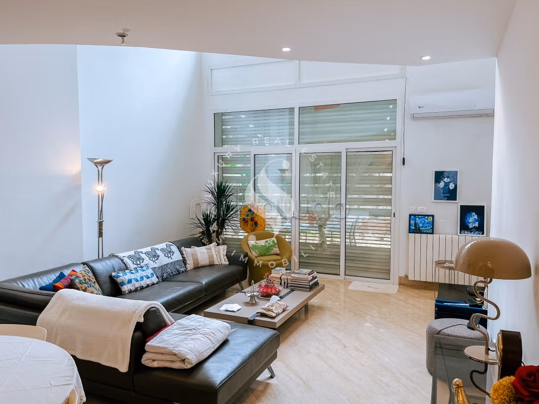 À LOUER Superbe Duplex avec Jardin au Lac2