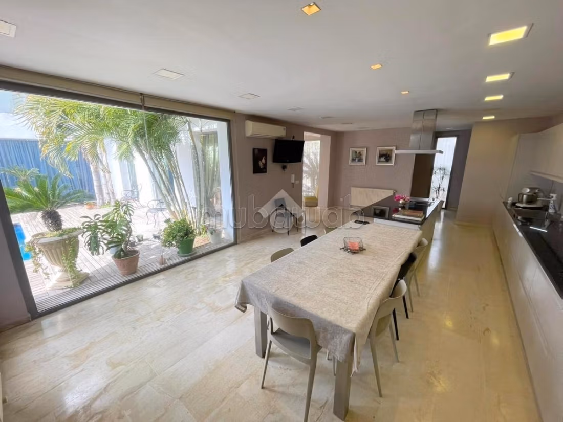 Villa en bande en vente