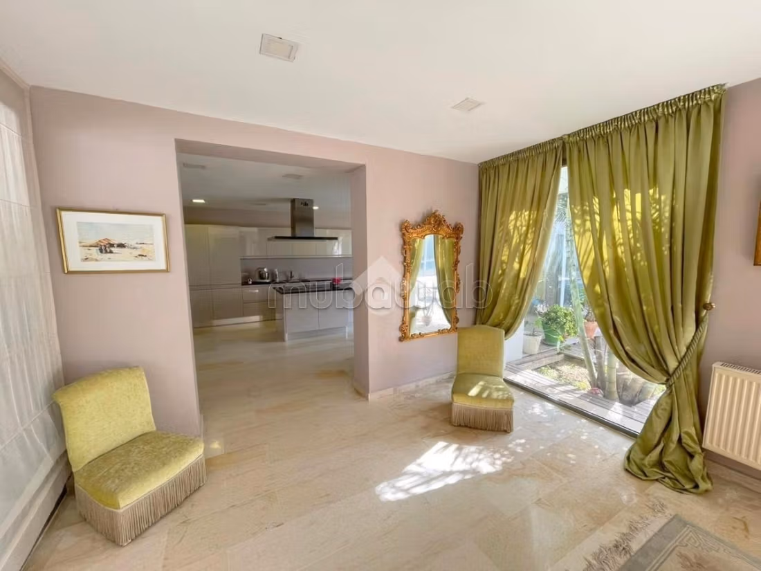Villa en bande en vente