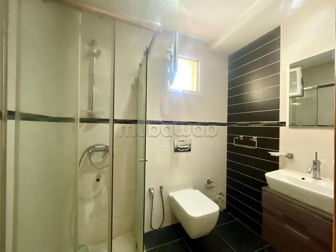 Spacious S4 Apartment, Berges du Lac 2