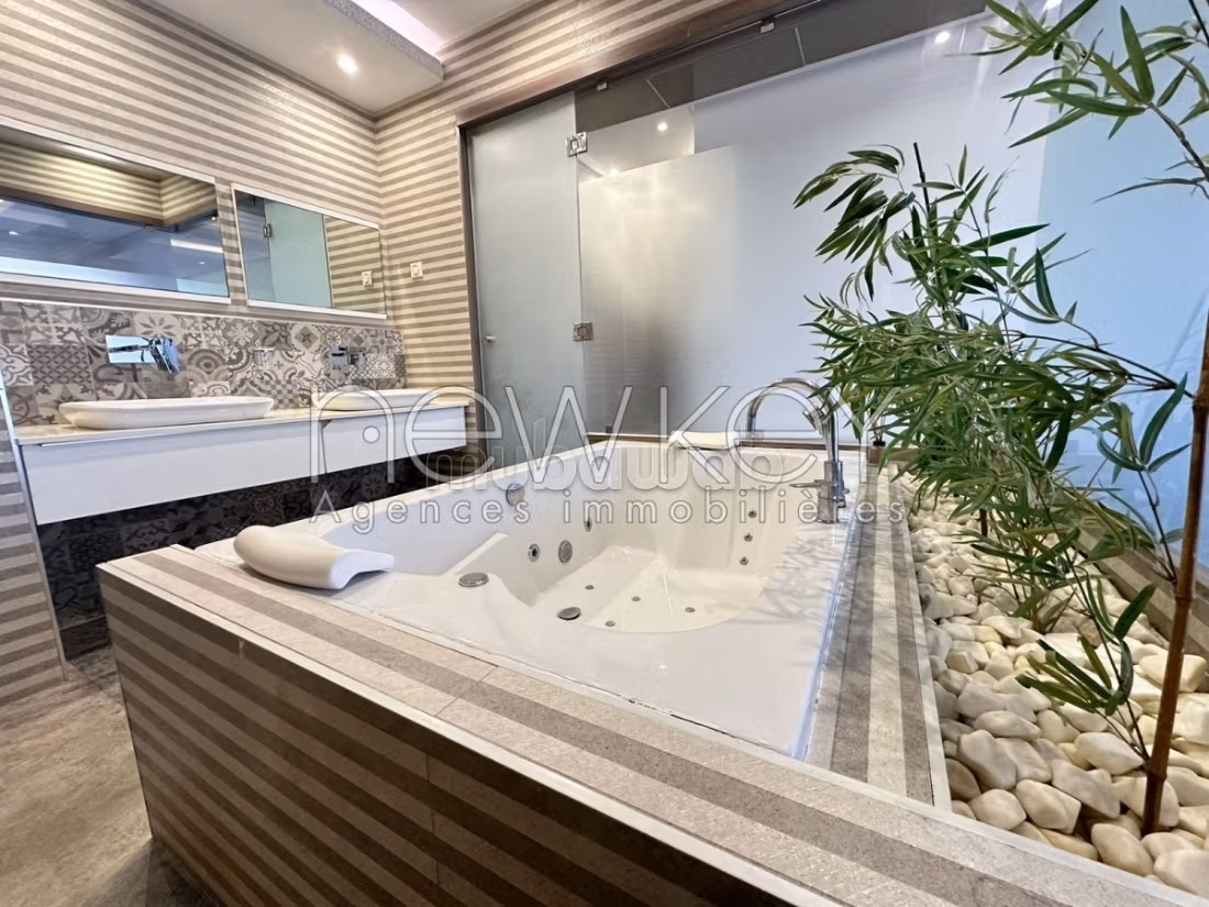 Appartement de luxe S3 à vendre aux Berges du Lac 2