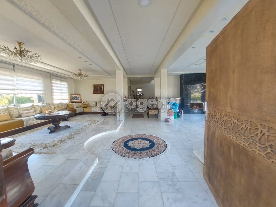 Villa à vendre 390 m², 5 chambres Tamaris Dar Bouazza