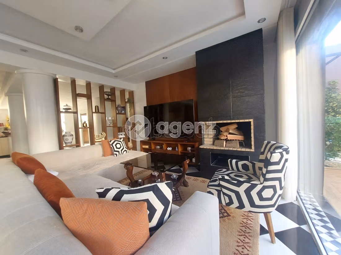 Villa à vendre 390 m², 5 chambres Tamaris Dar Bouazza