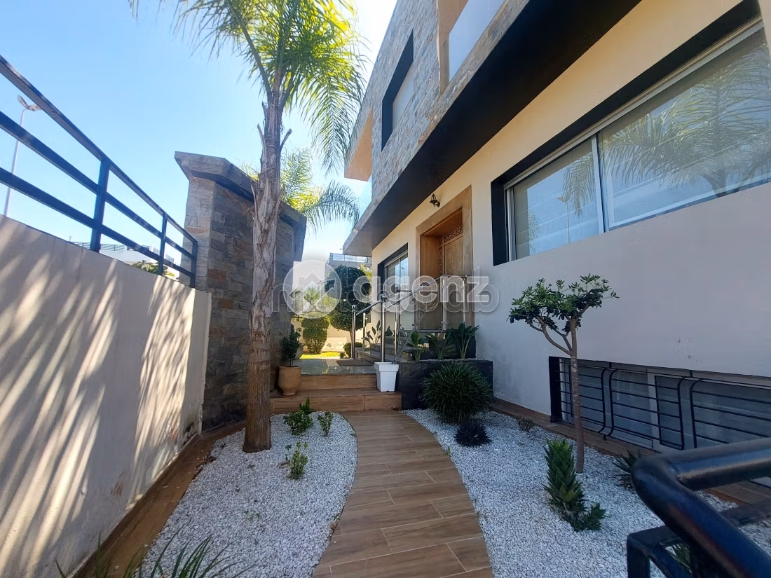 Villa à vendre 390 m², 5 chambres Tamaris Dar Bouazza