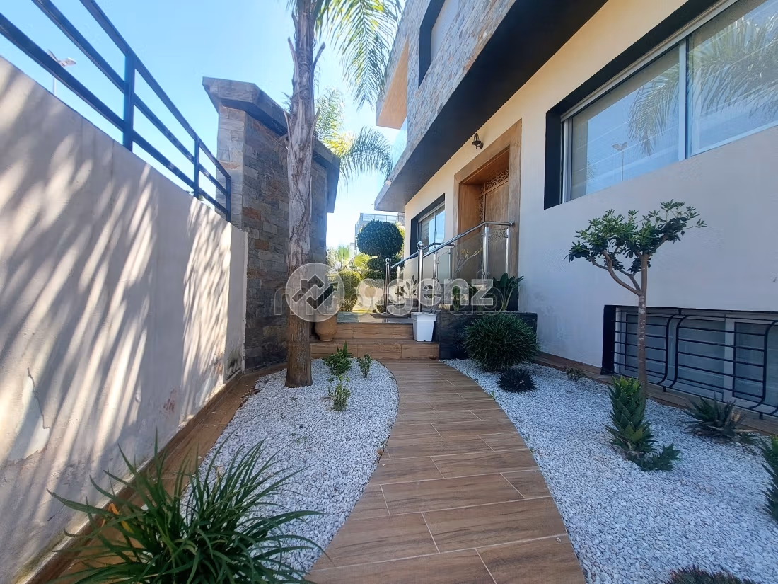 Villa à vendre 390 m², 5 chambres Tamaris Dar Bouazza