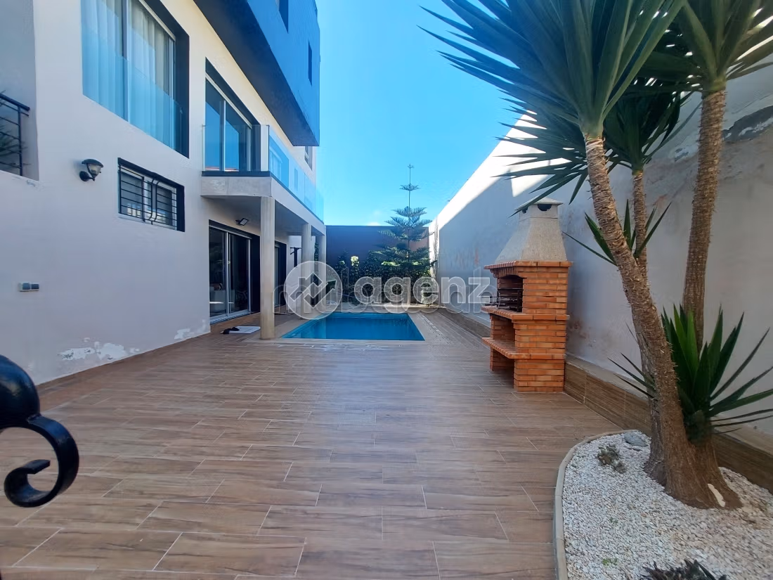 Villa à vendre 390 m², 5 chambres Tamaris Dar Bouazza