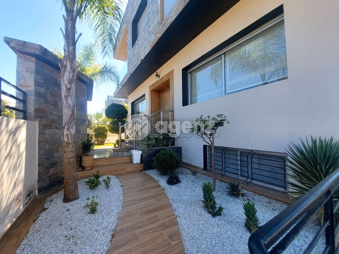 Villa à vendre 390 m², 5 chambres Tamaris Dar Bouazza