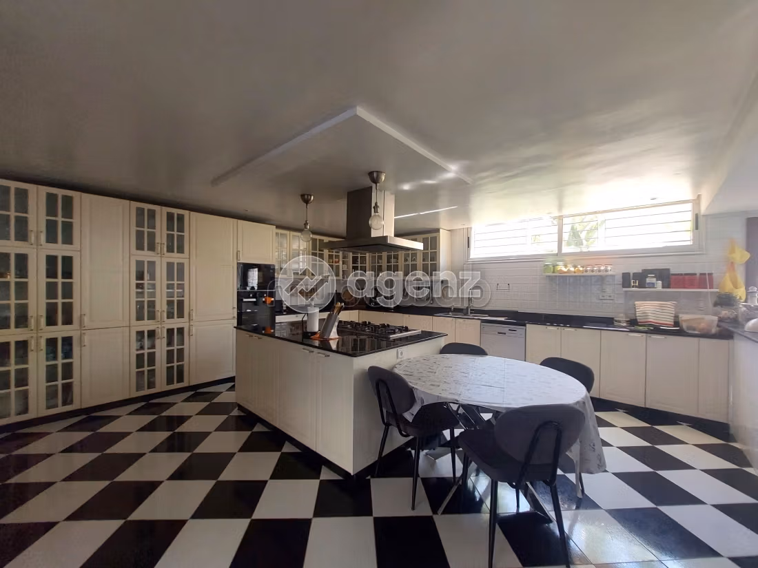 Villa à vendre 390 m², 5 chambres Tamaris Dar Bouazza