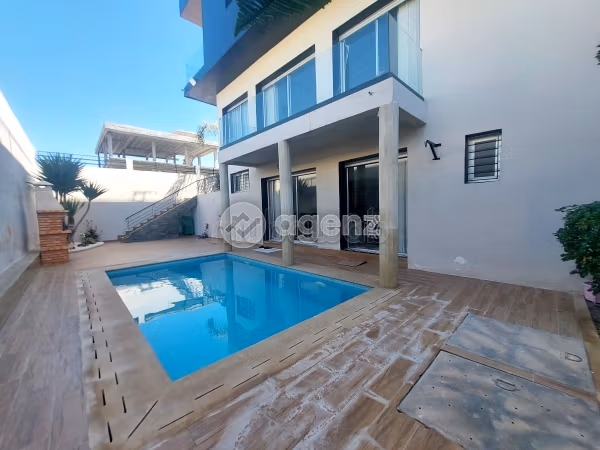 Villa à vendre 390 m², 5 chambres Tamaris Dar Bouazza