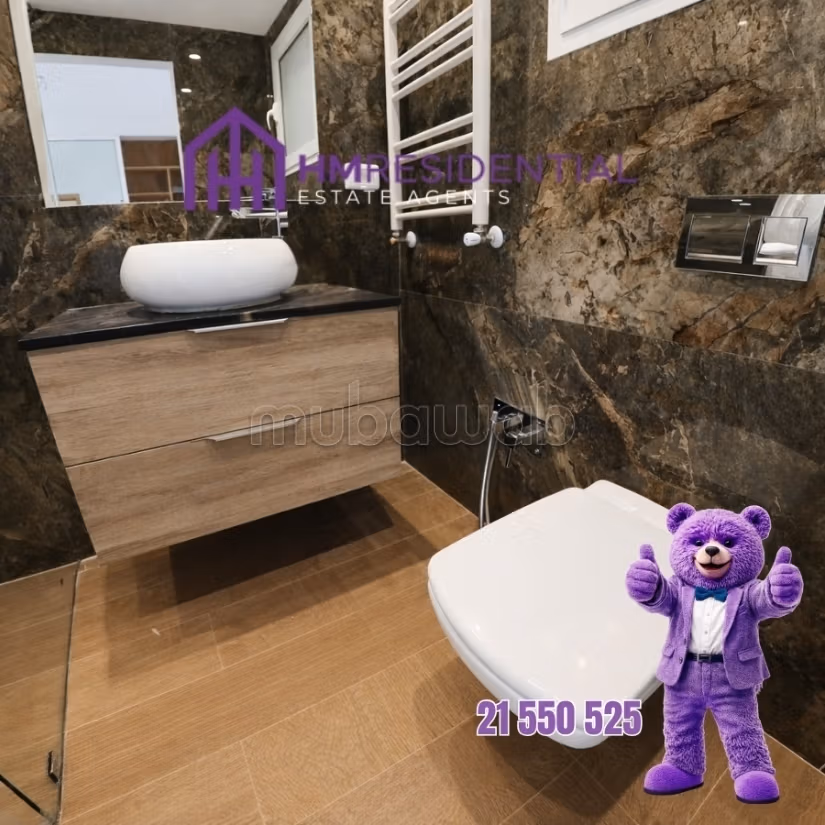 Exceptional Villa in the Les Pins Neighborhood