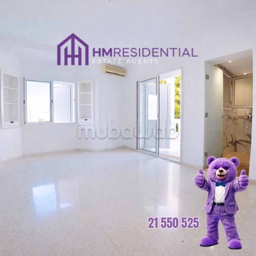 Exceptional Villa in the Les Pins Neighborhood