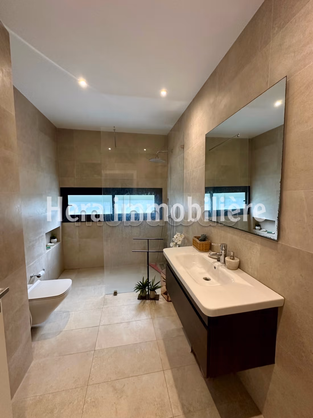 In affitto villa moderna S5 a Gammarth