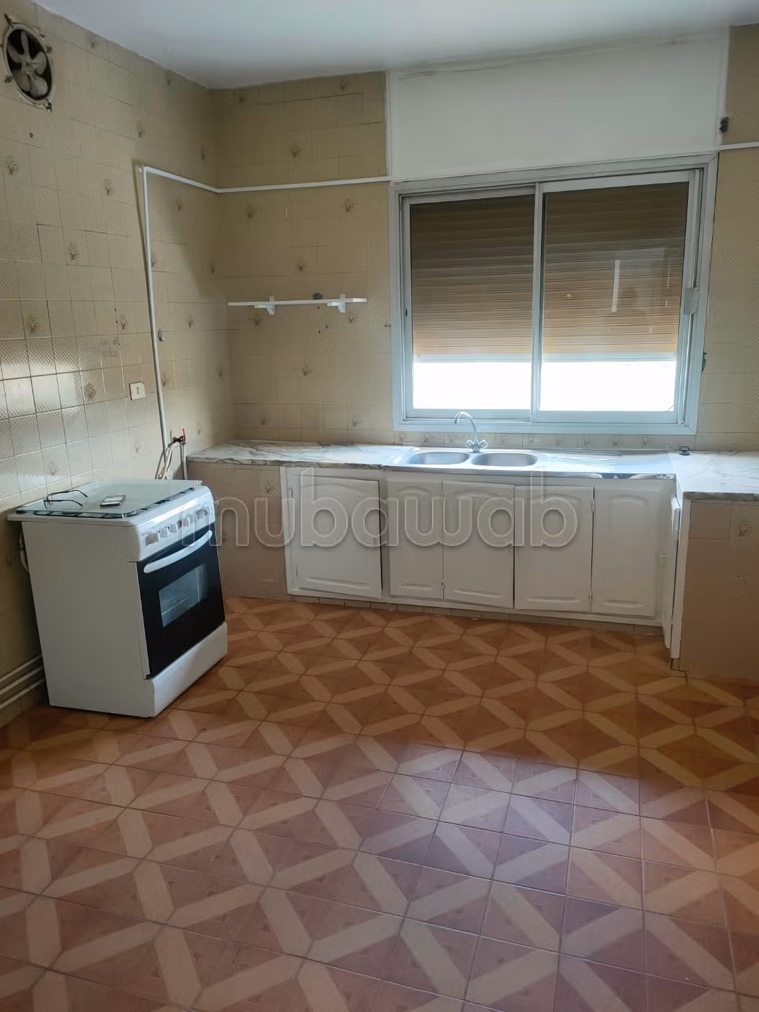 Location premier étage de villa