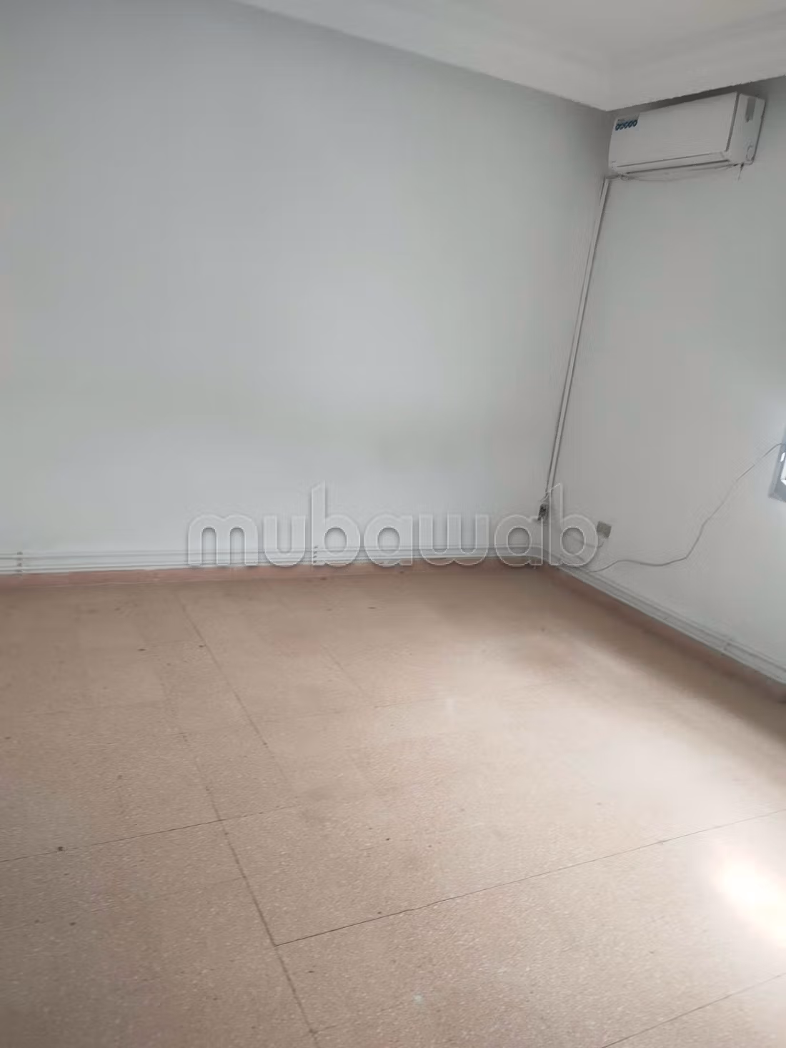 Location premier étage de villa