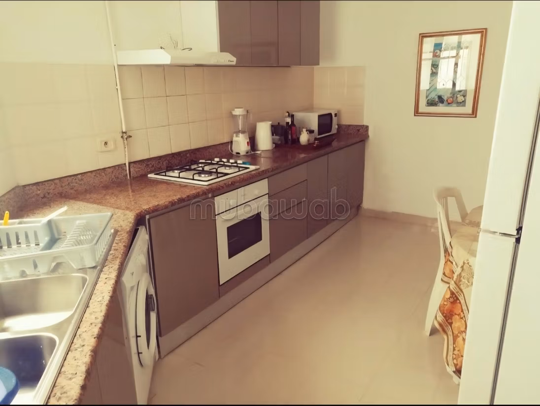 Location d'un appartement à La Marsa. 2 chambres. Sécurisé 24/24