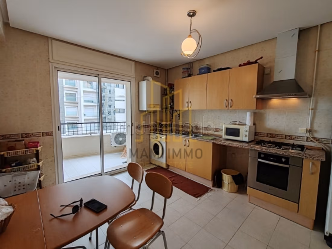 A Vendre un appartement S2 à Ennasr 1
