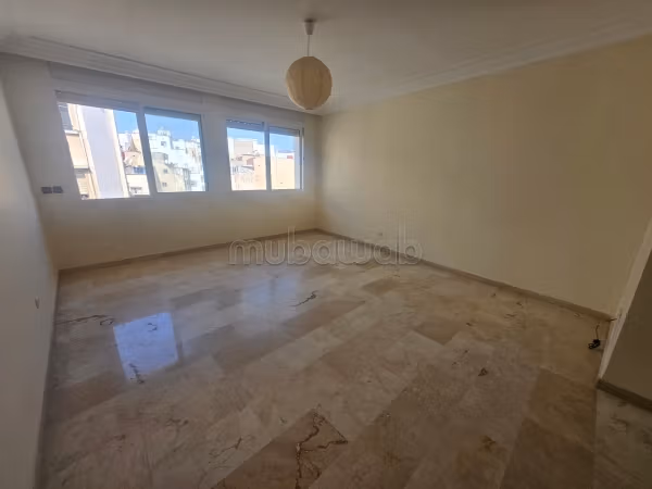 Vend appartement à Palmier. 3 chambres. Terrasse et ascenseur
