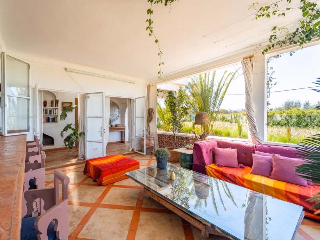 Magnifique villa à vendre à Marrakech. 2 chambres agréables. Meublé