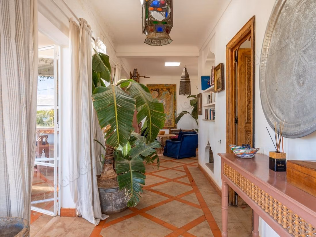Magnifique villa à vendre à Marrakech. 2 chambres agréables. Meublé