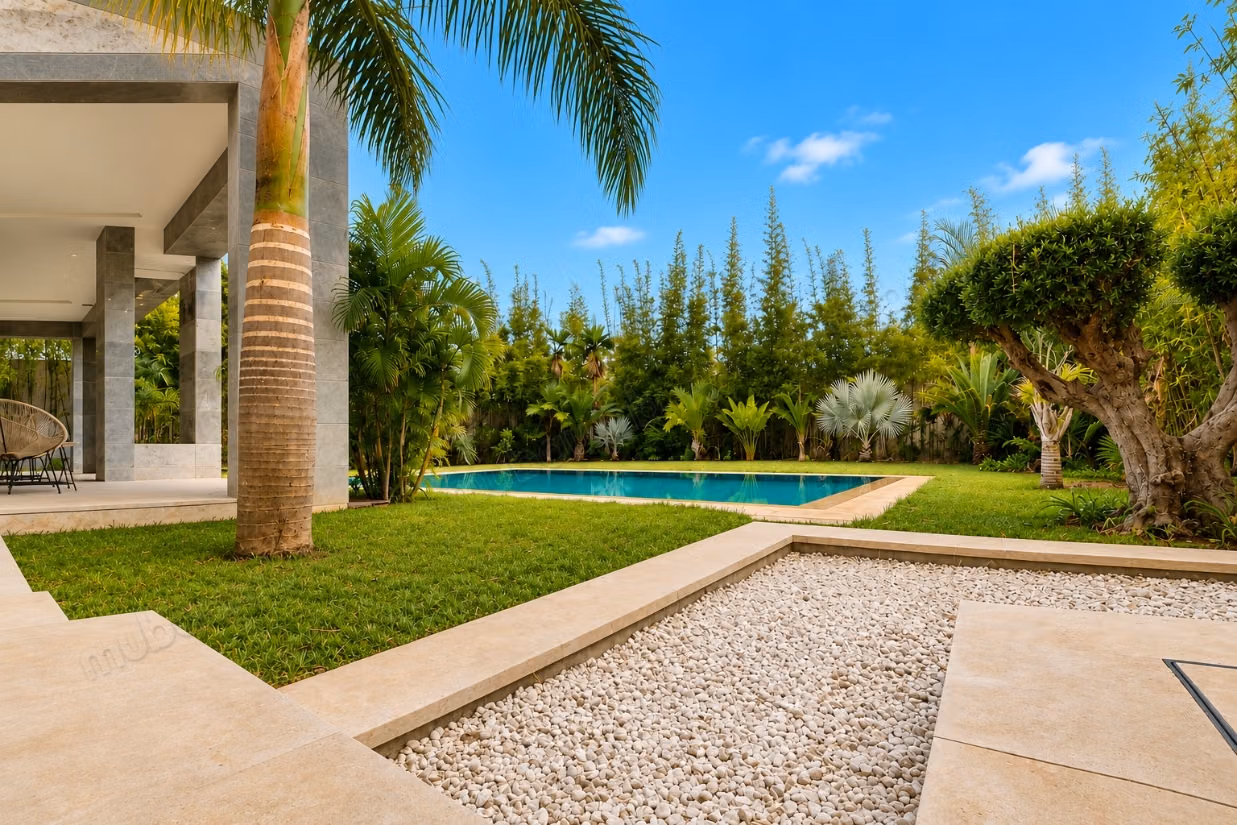 Villa a Souissi nel quartiere dei pini in vendita