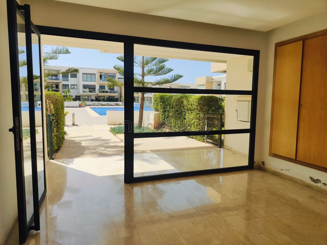 Appartement à vendre à Dar Bouazza. Surface totale 187 m²