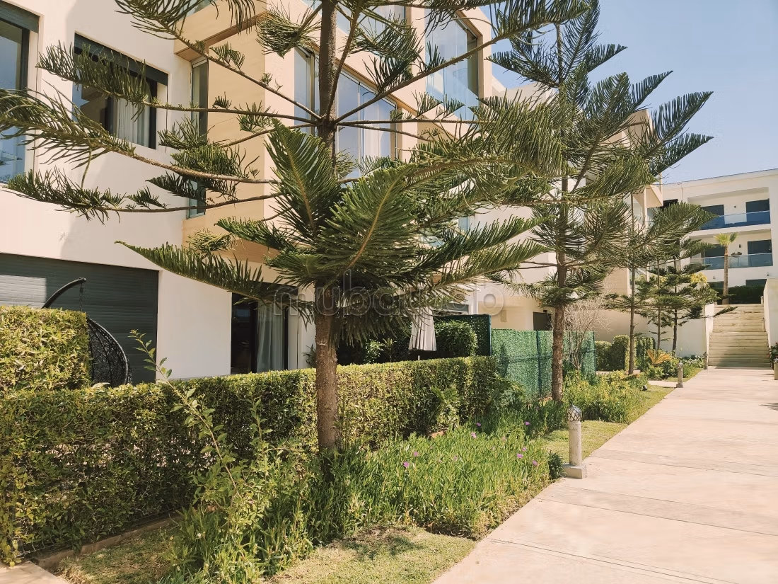 Appartement à vendre à Dar Bouazza. Surface totale 187 m²