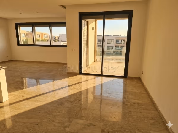 Apartamento en venta en Dar Bouazza. Superficie total 187 m²