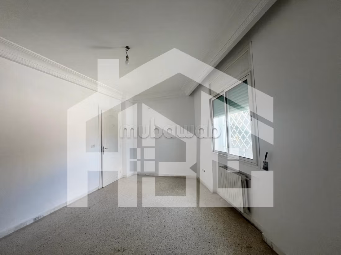 A vendre S2 de 90 m² à Riadh Andalous