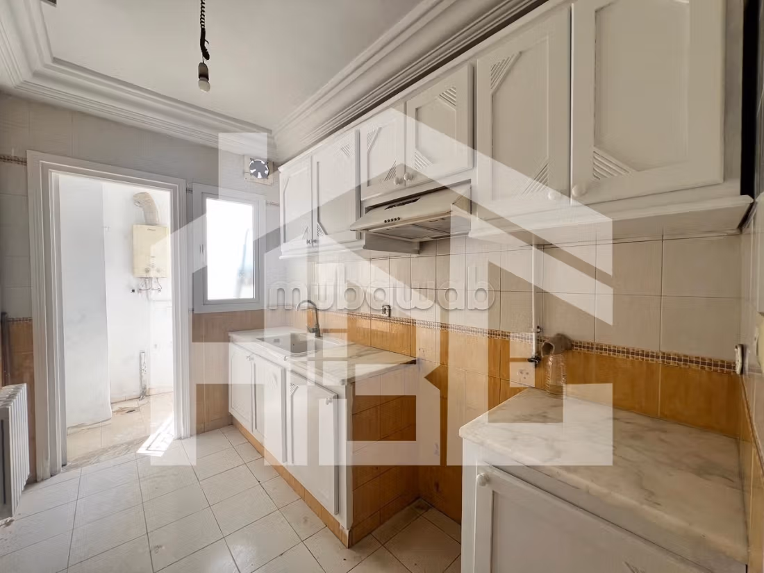 A vendre S2 de 90 m² à Riadh Andalous