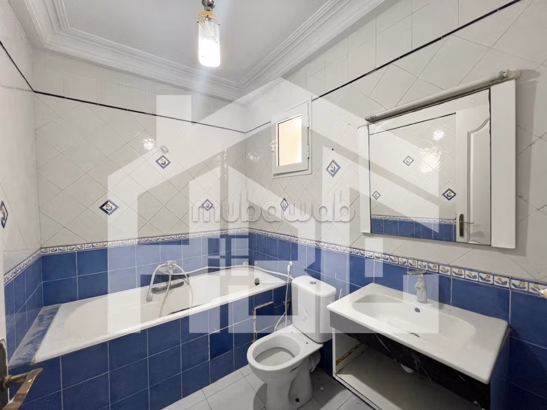 A vendre S2 de 90 m² à Riadh Andalous