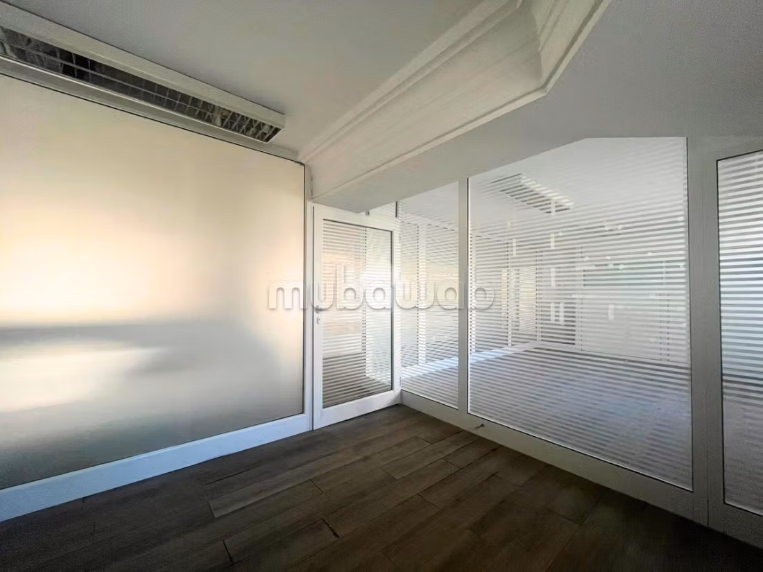 Floor for rent