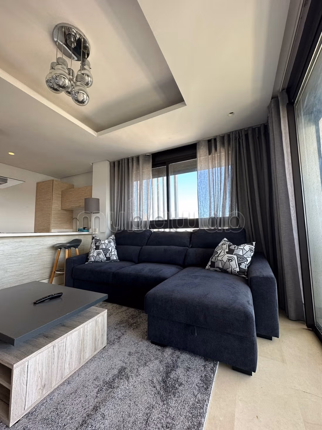 Bel appartement en location à Ain Diab. 1 chambre — 6