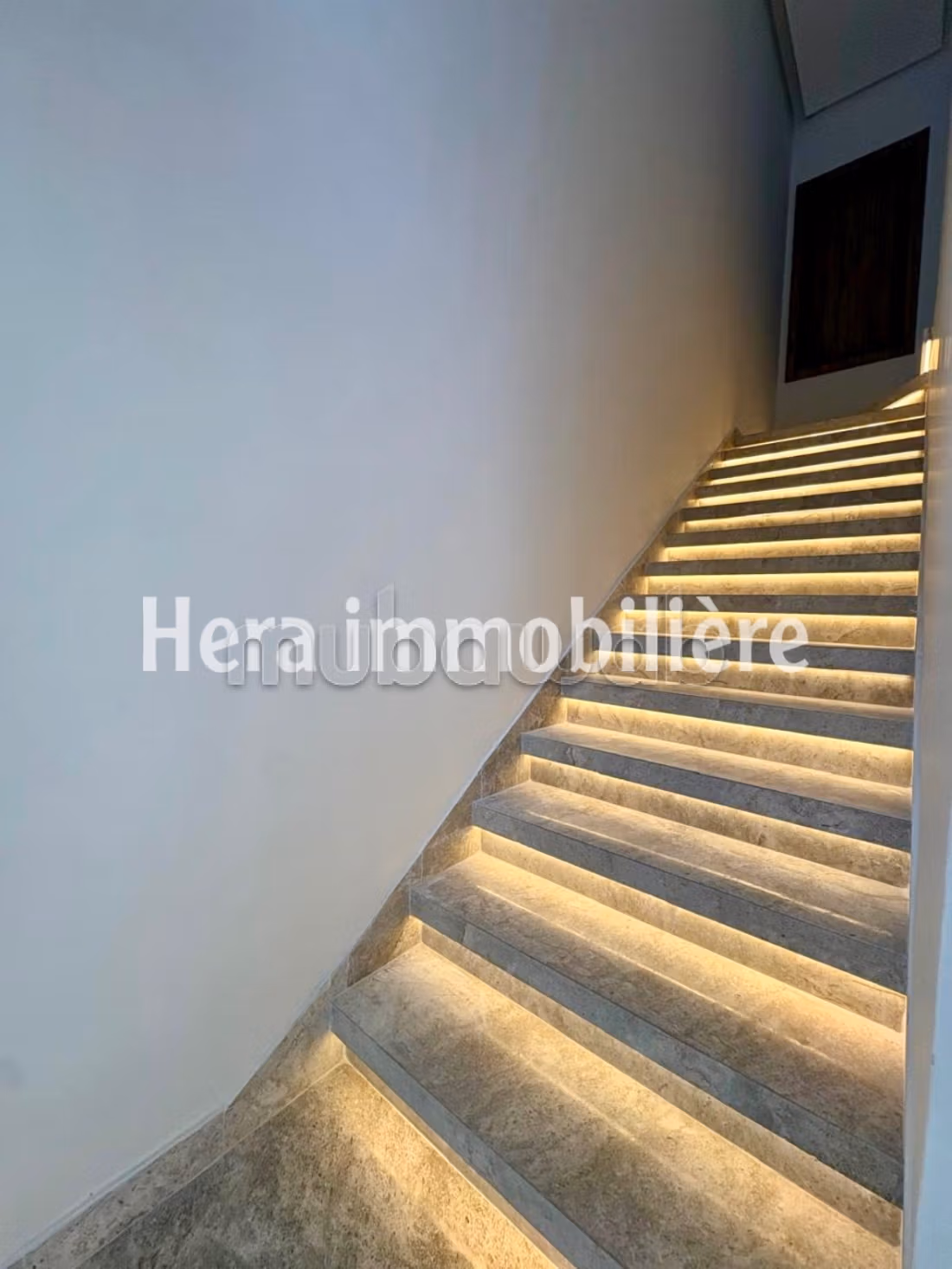 In affitto duplex S4 nuovo a La Marsa