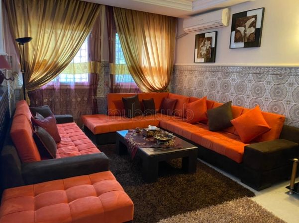 Belle Villa Spacieuse Meublée avec Piscine