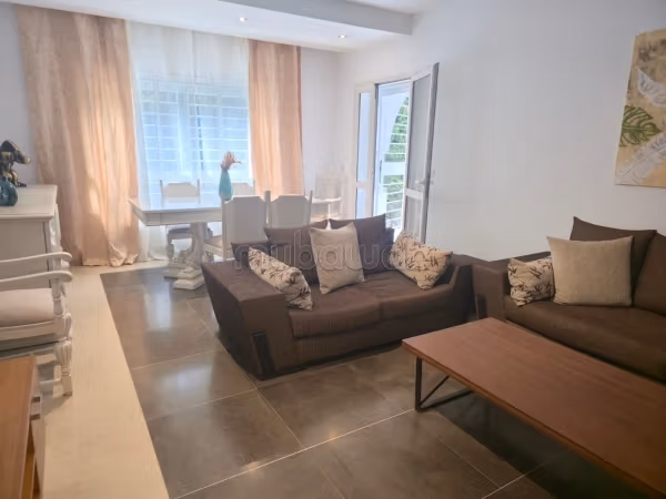Sell apartment in La Marsa. 3 lovely rooms. Ample storage space