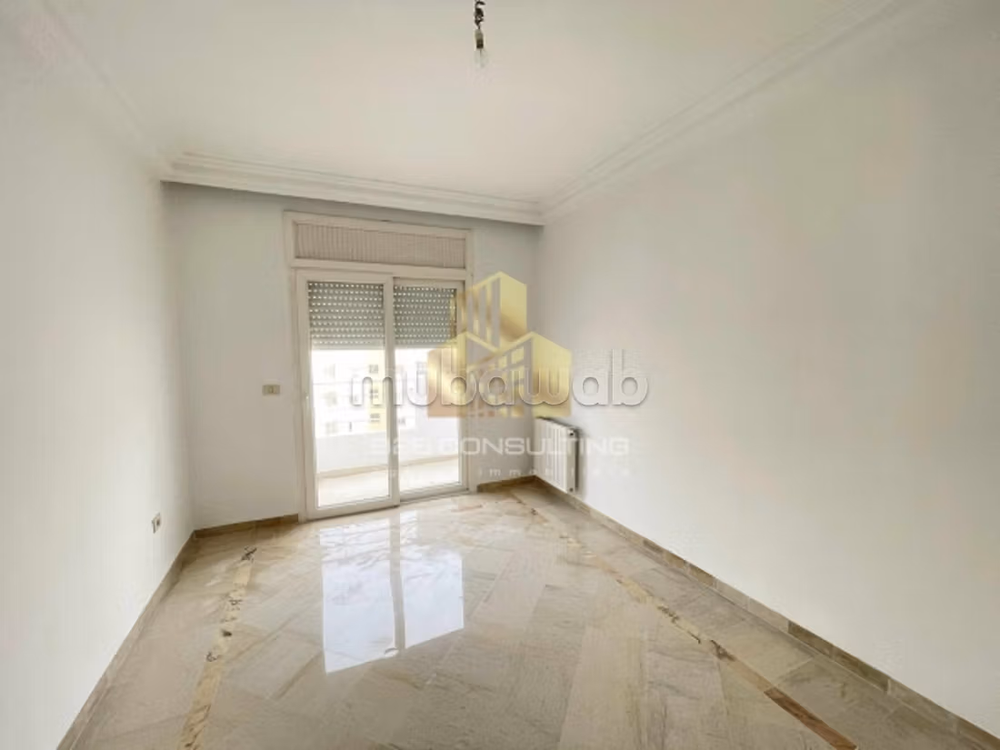 A vendre un appartement S 4 a l aouina