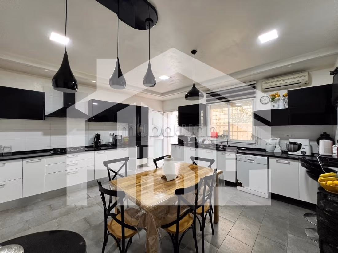 A vendre villa de 504 m² à Cité Ghazella