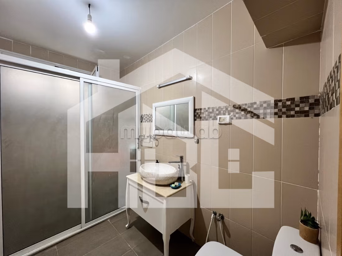 A vendre villa de 504 m² à Cité Ghazella