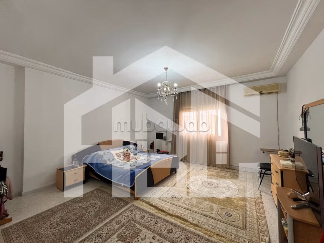 A vendre villa de 504 m² à Cité Ghazella