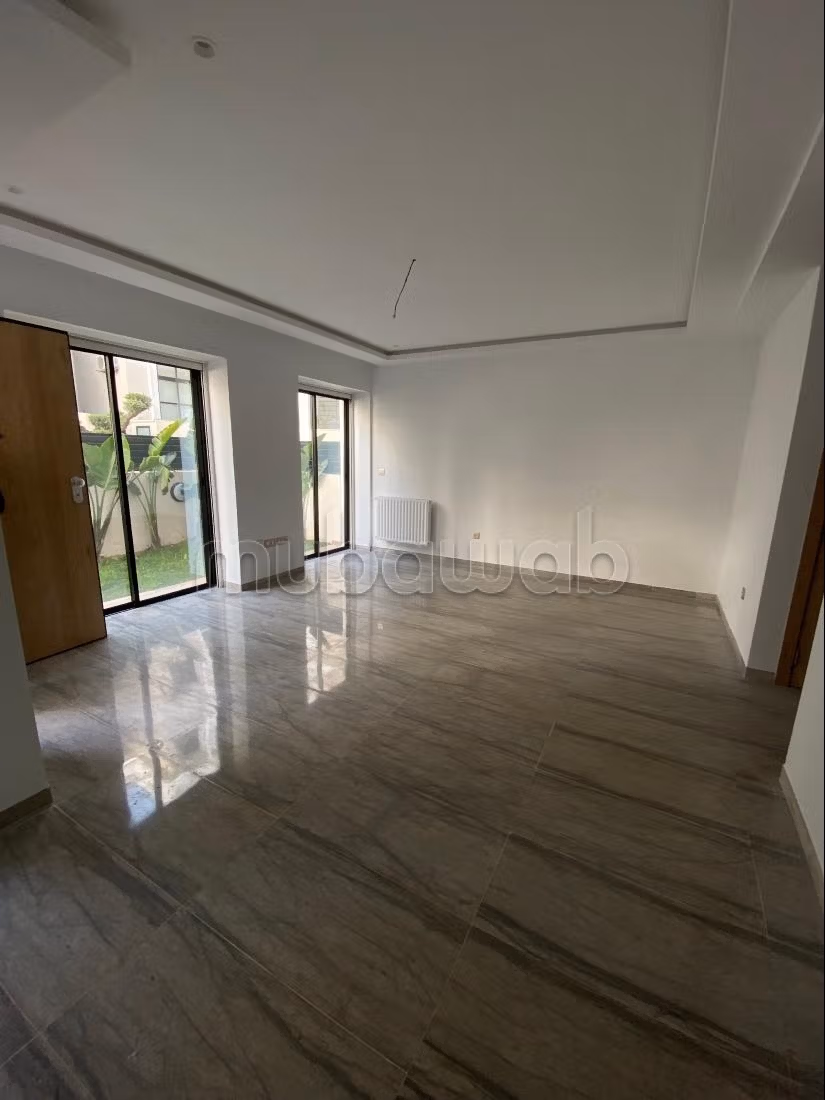 For rent new duplex next to Carrefour La Marsa