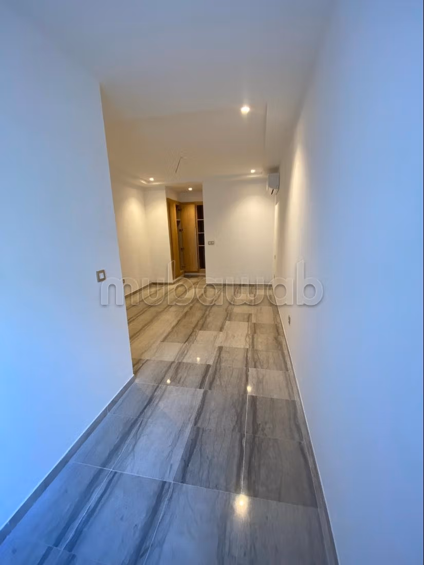 For rent new duplex next to Carrefour La Marsa