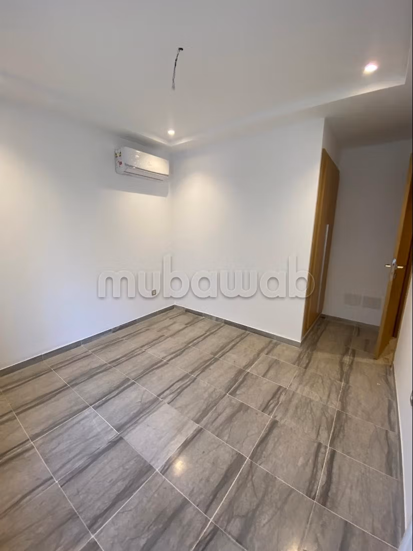 For rent new duplex next to Carrefour La Marsa