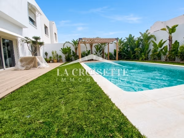 Villa meublée s3 avec piscine à Gammarth