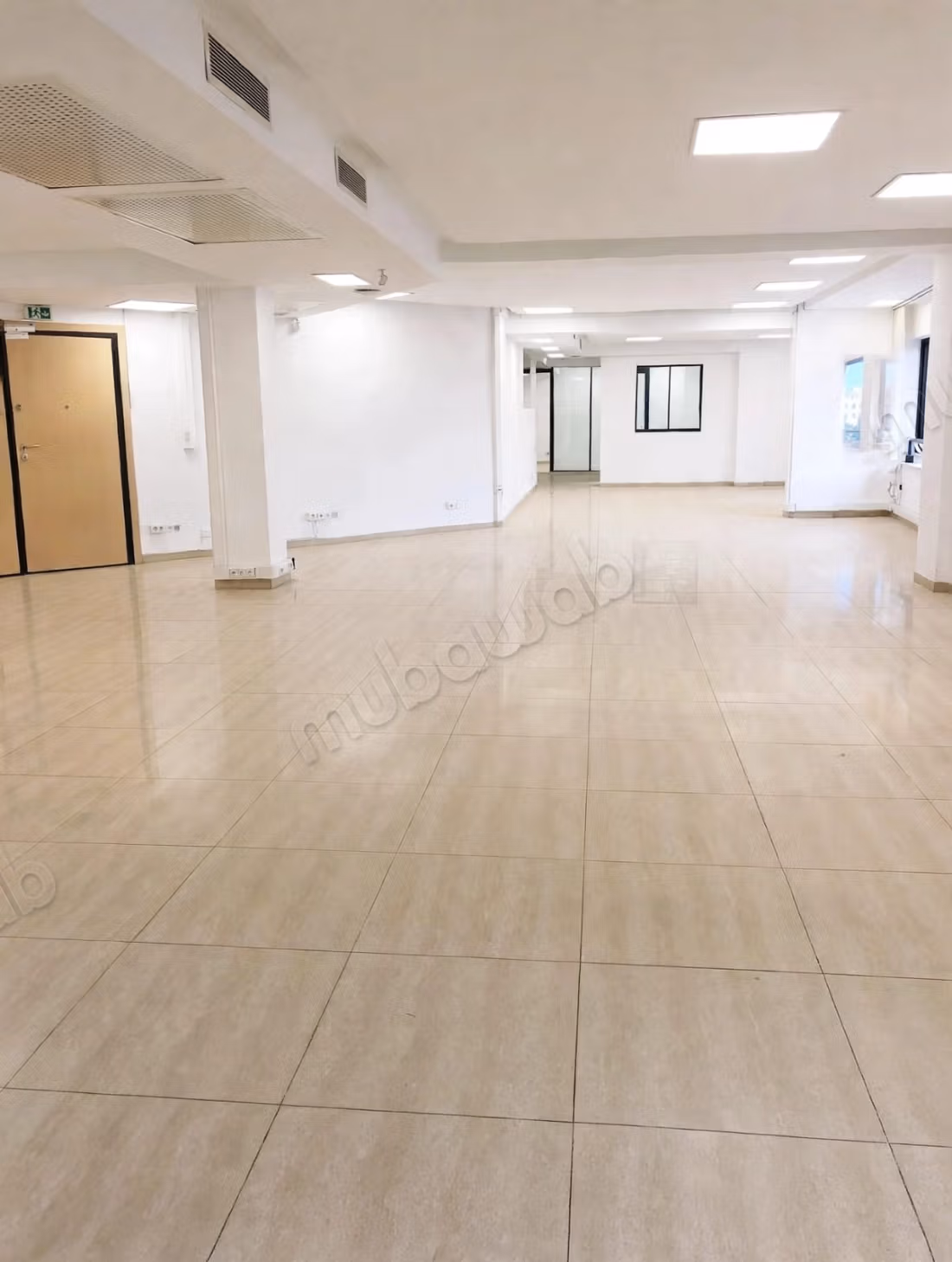 Floor for rent 480m² CUN IFCU228