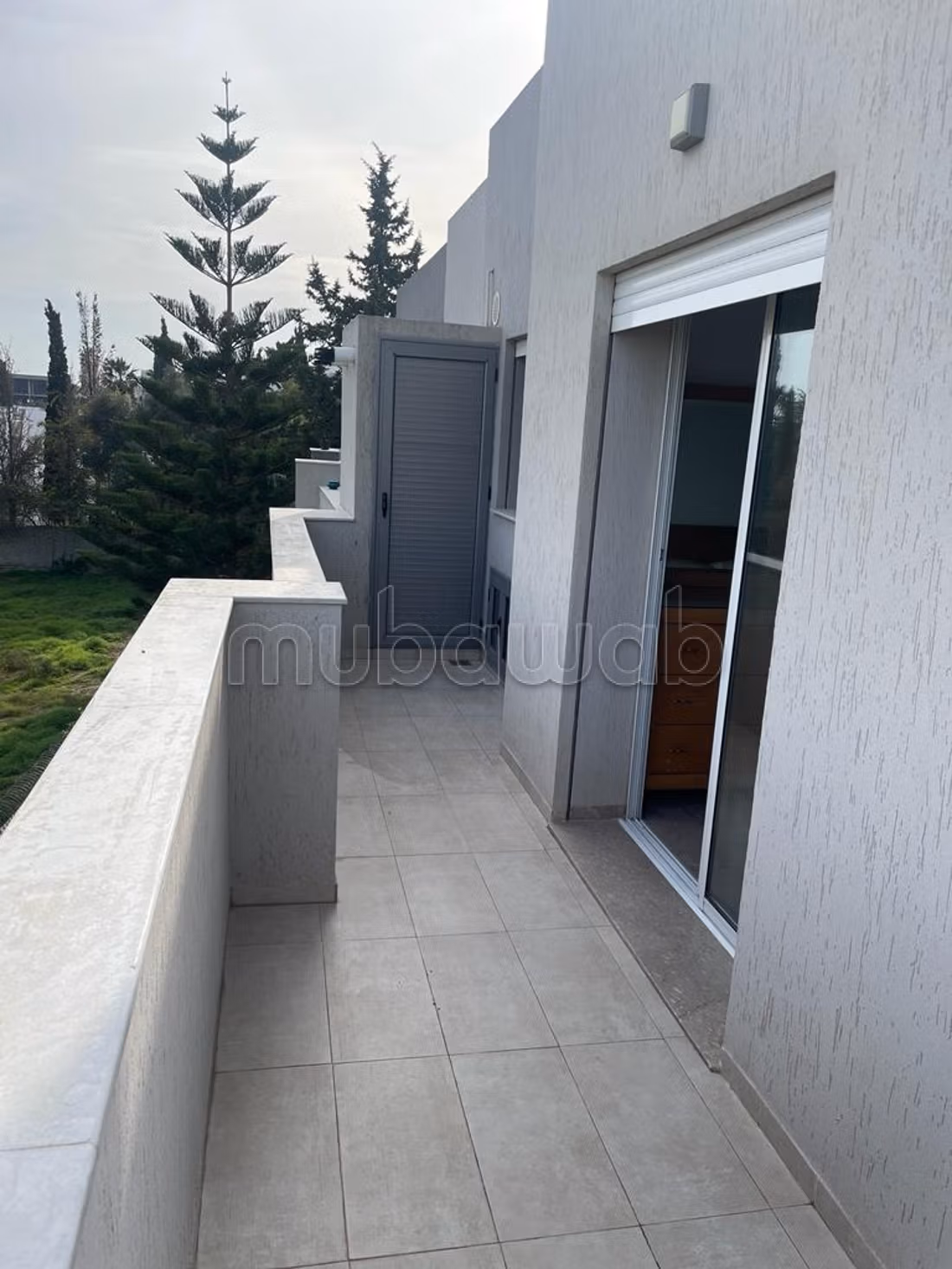 A Louer appartement s1 meublé à la Soukra