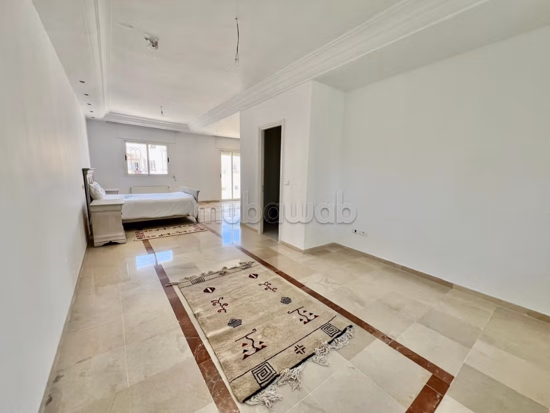 Triplex S5 arredato, Marsa les Pins