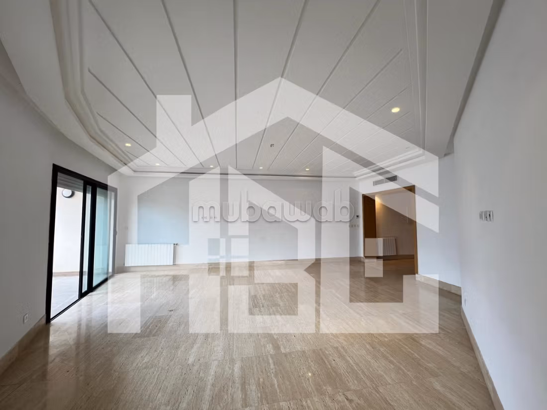 A louer S3 de 250 m² aux Jardins de Carthage