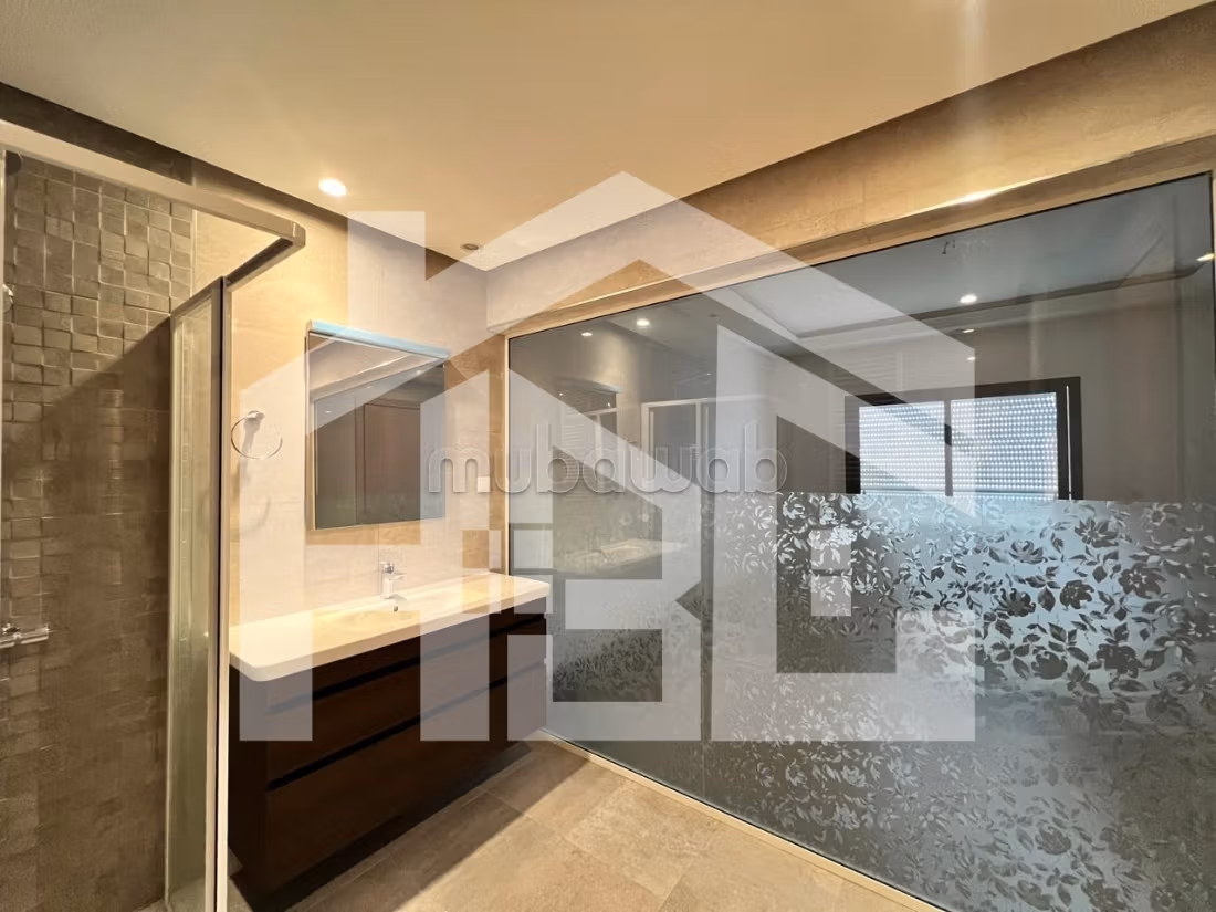 A louer S3 de 250 m² aux Jardins de Carthage