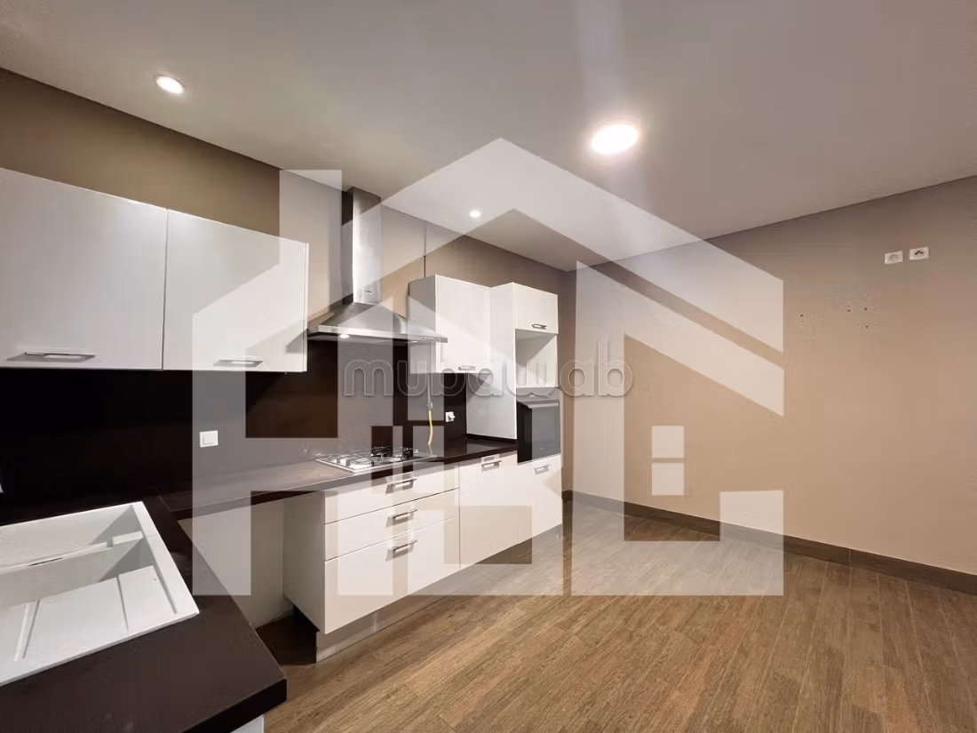 A louer S3 de 250 m² aux Jardins de Carthage
